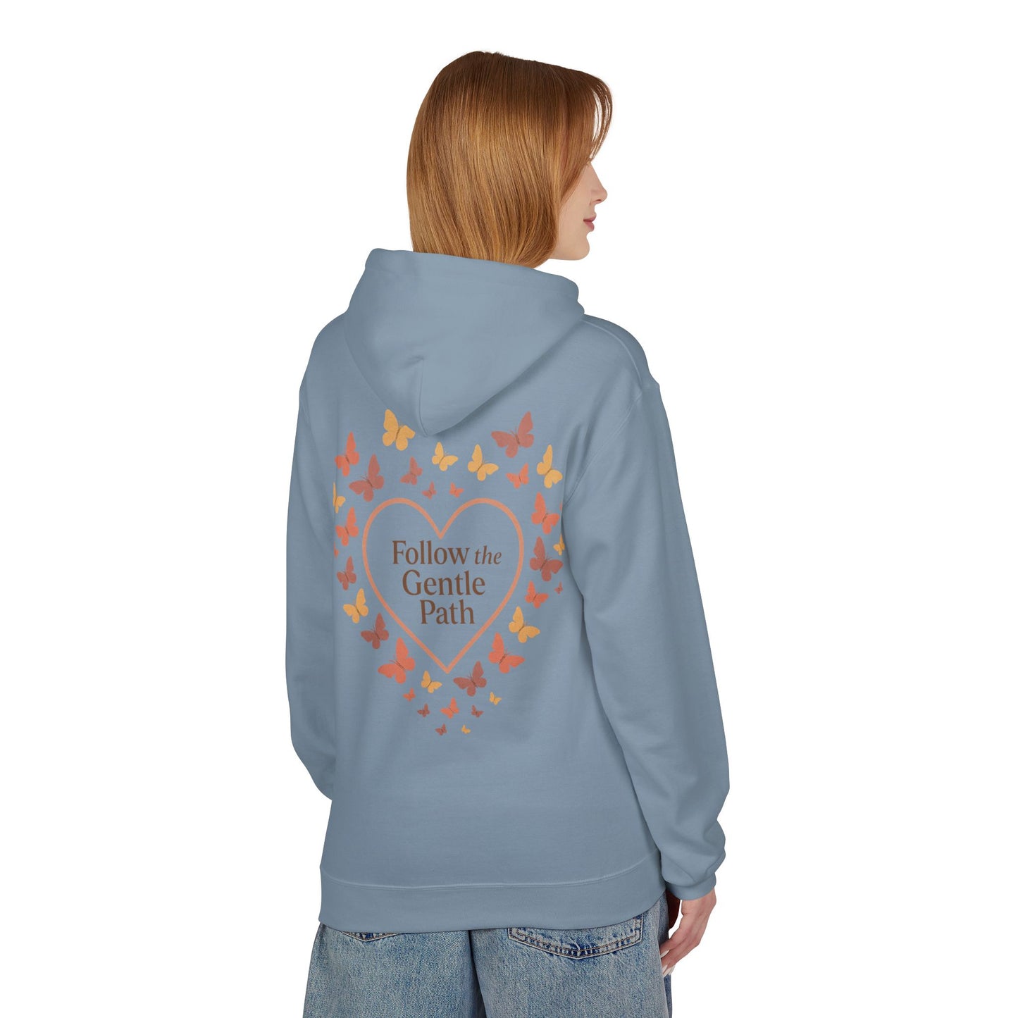Follow the Gentle Path” – Weicher Hoodie mit Herz- und Schmetterlingsmotiv