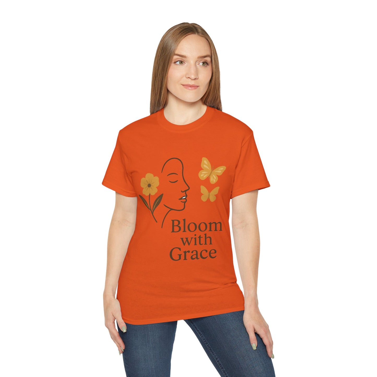 Bloom with Grace – Sanftes Vintage Damen T-Shirt mit Blumen & Schmetterlingen