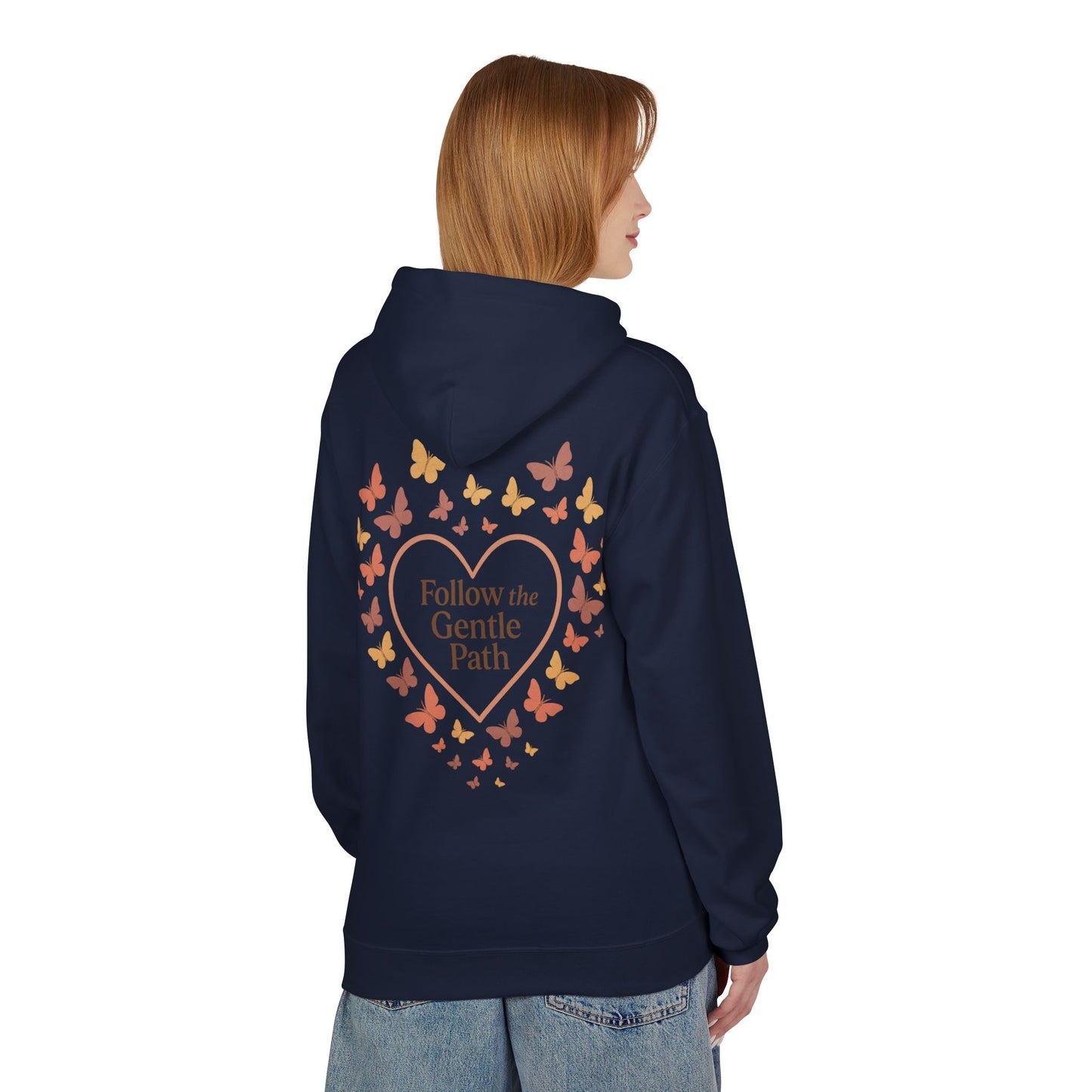 Follow the Gentle Path” – Weicher Hoodie mit Herz- und Schmetterlingsmotiv