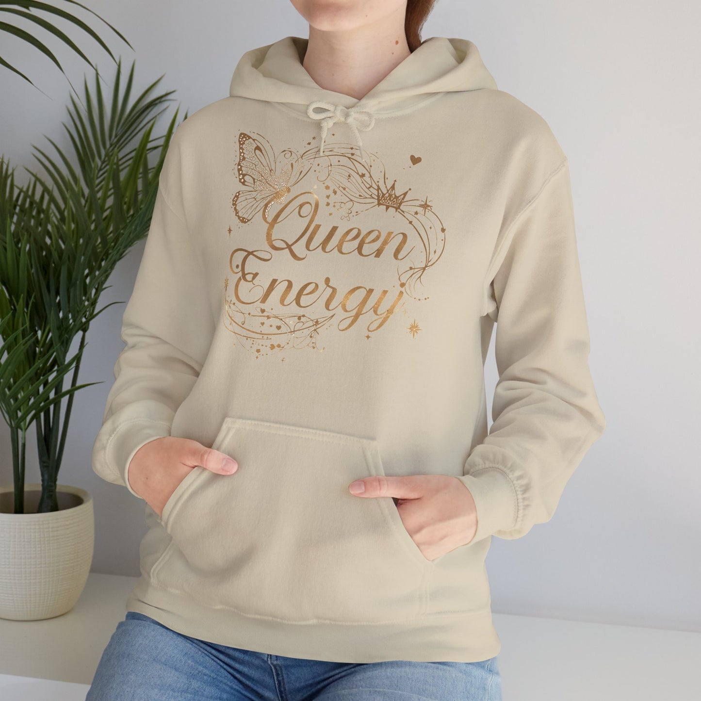 „Queen Energy“ Hoodie – Femininer Premium Kapuzenpullover mit Schmetterling & Sternen