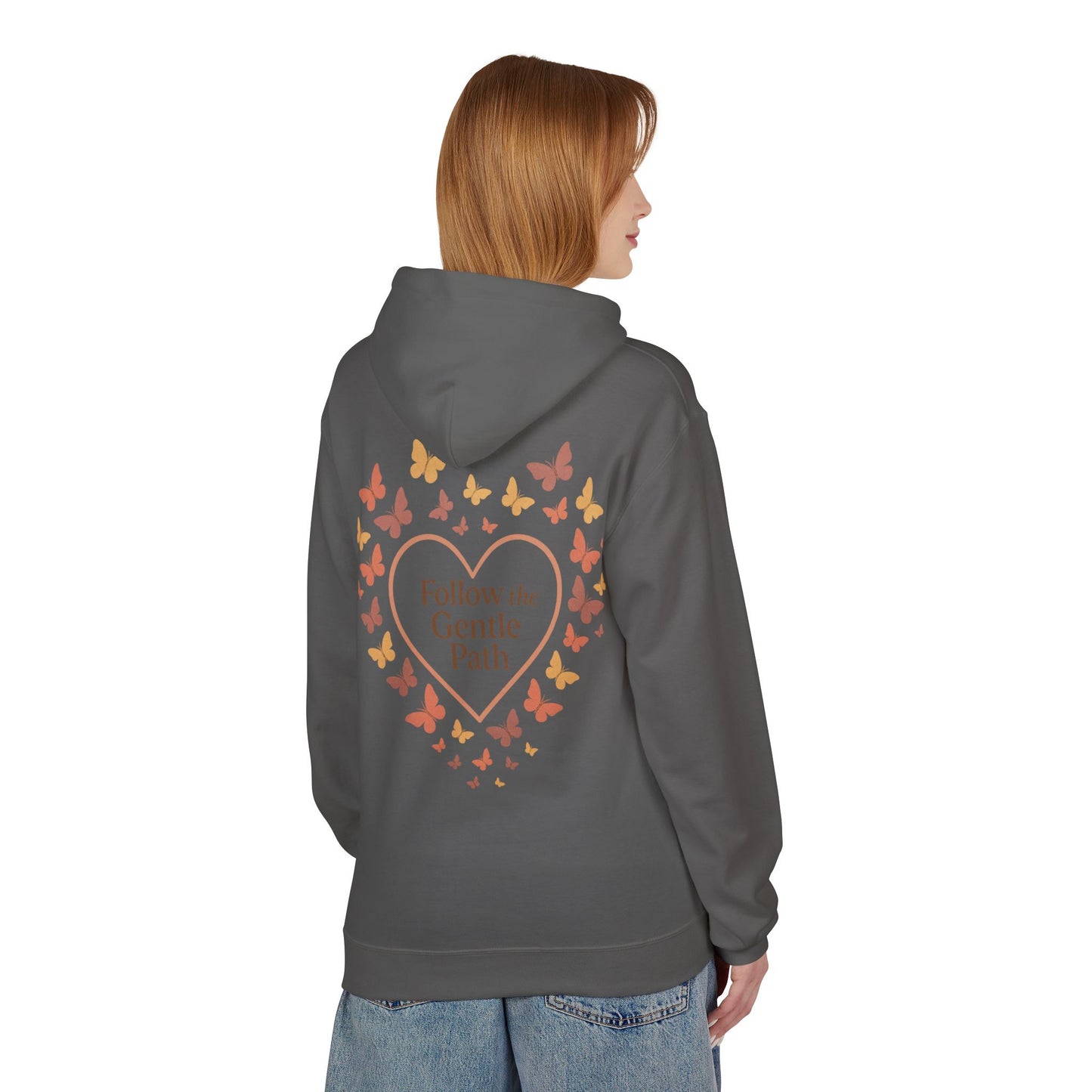 Follow the Gentle Path” – Weicher Hoodie mit Herz- und Schmetterlingsmotiv