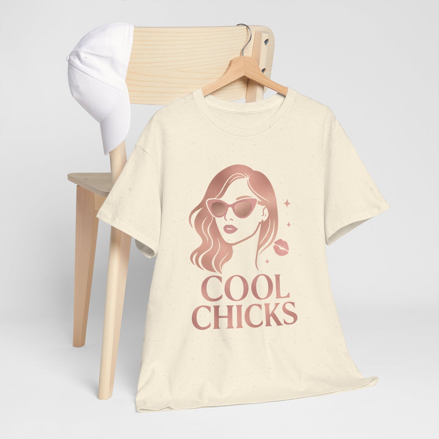 COOL CHICKS T-Shirt – Lässiger Vintage-Look mit Statement