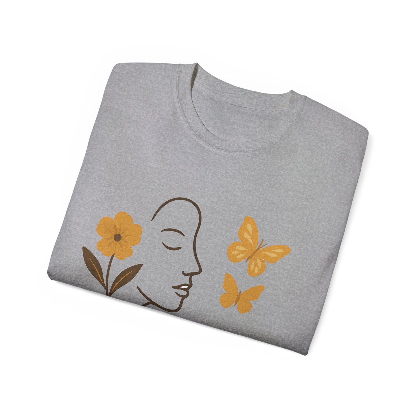 Bloom with Grace – Sanftes Vintage Damen T-Shirt mit Blumen & Schmetterlingen