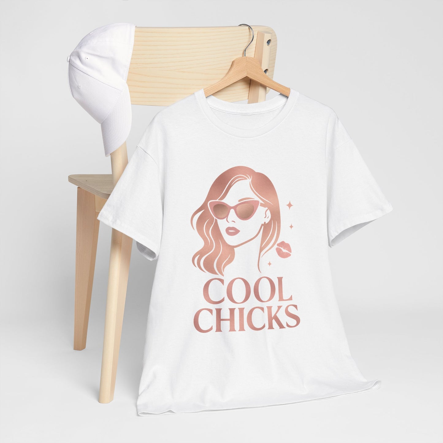COOL CHICKS T-Shirt – Lässiger Vintage-Look mit Statement