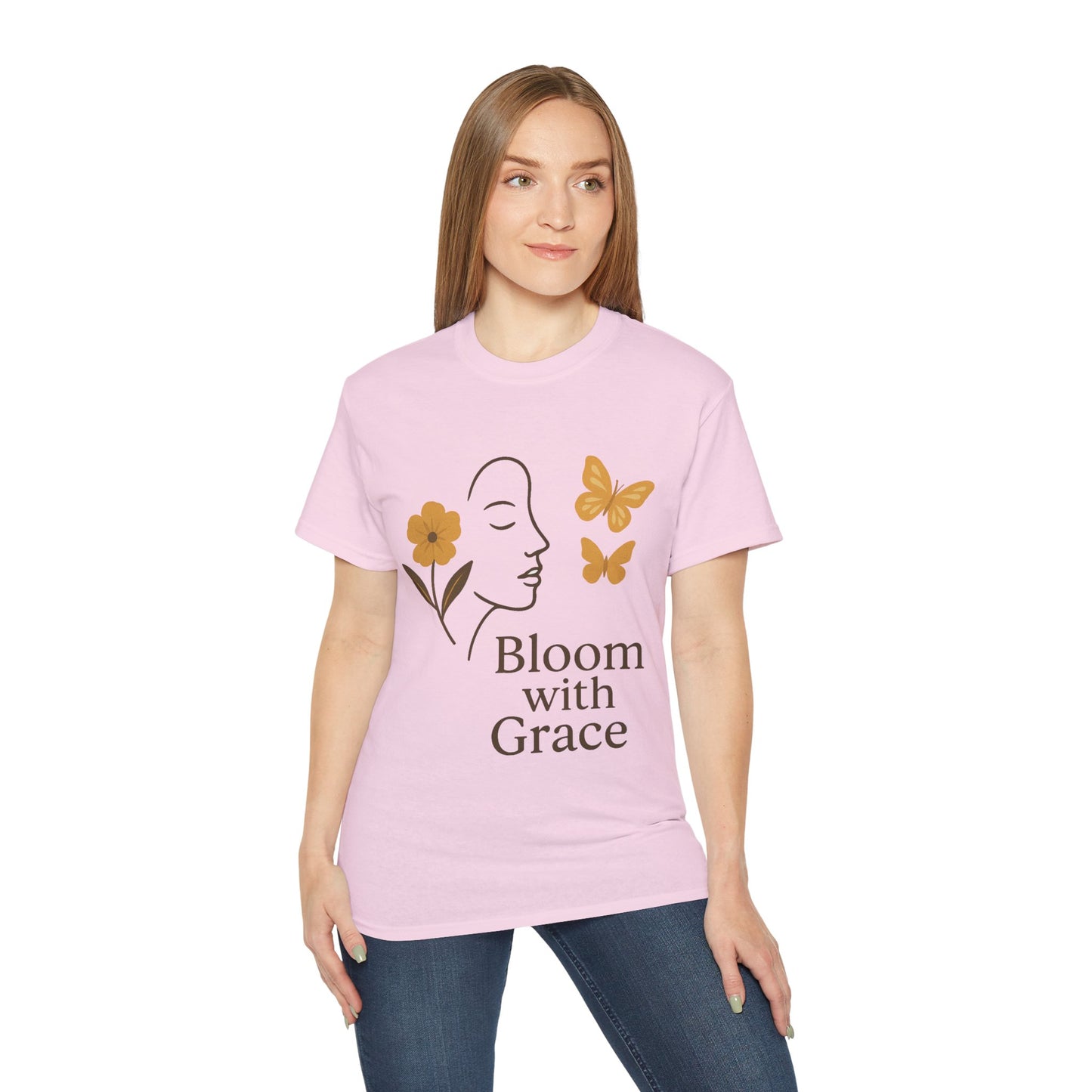 Bloom with Grace – Sanftes Vintage Damen T-Shirt mit Blumen & Schmetterlingen