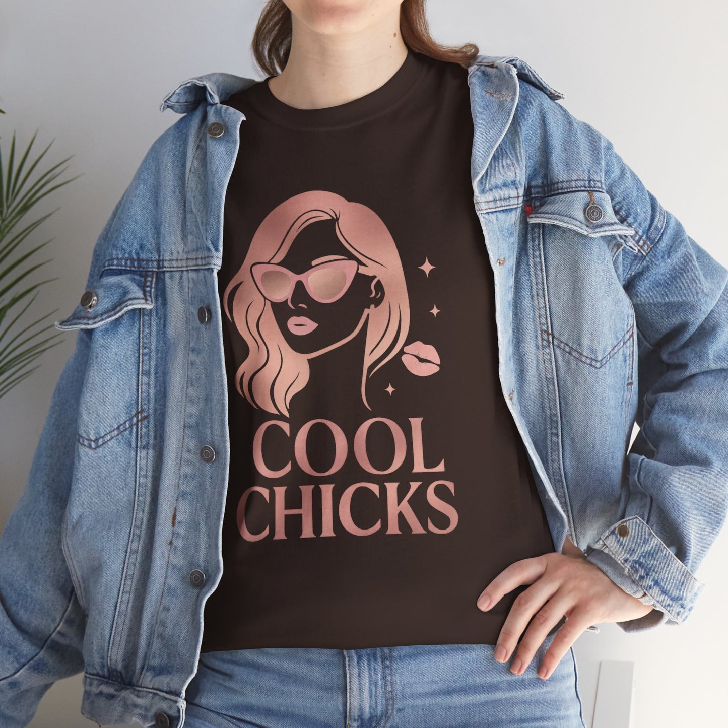 COOL CHICKS T-Shirt – Lässiger Vintage-Look mit Statement