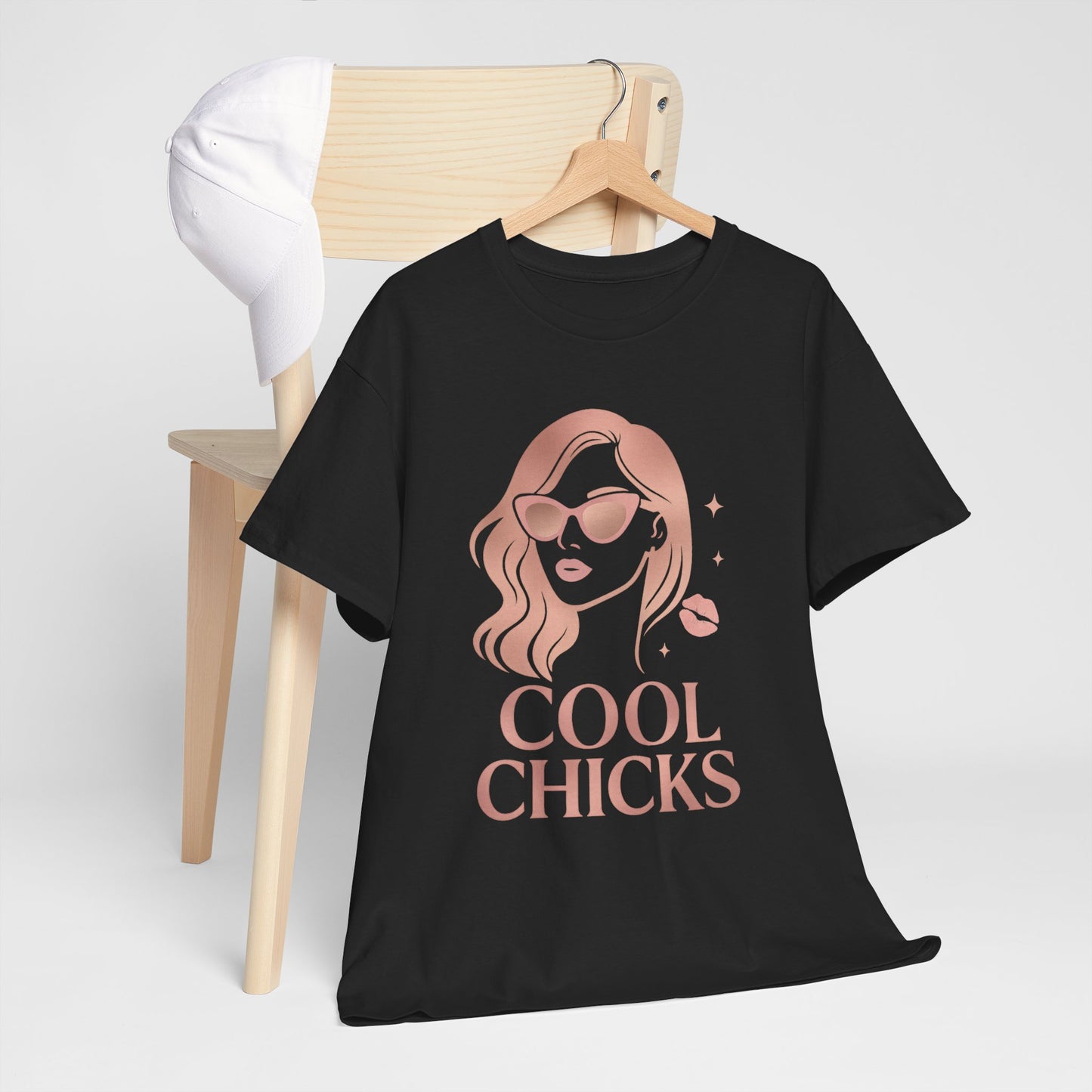 COOL CHICKS T-Shirt – Lässiger Vintage-Look mit Statement