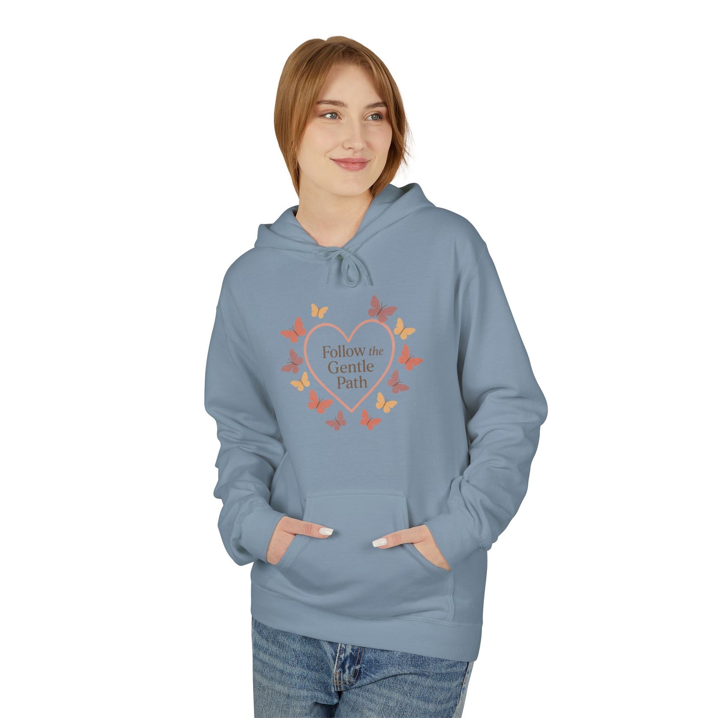 Follow the Gentle Path” – Weicher Hoodie mit Herz- und Schmetterlingsmotiv