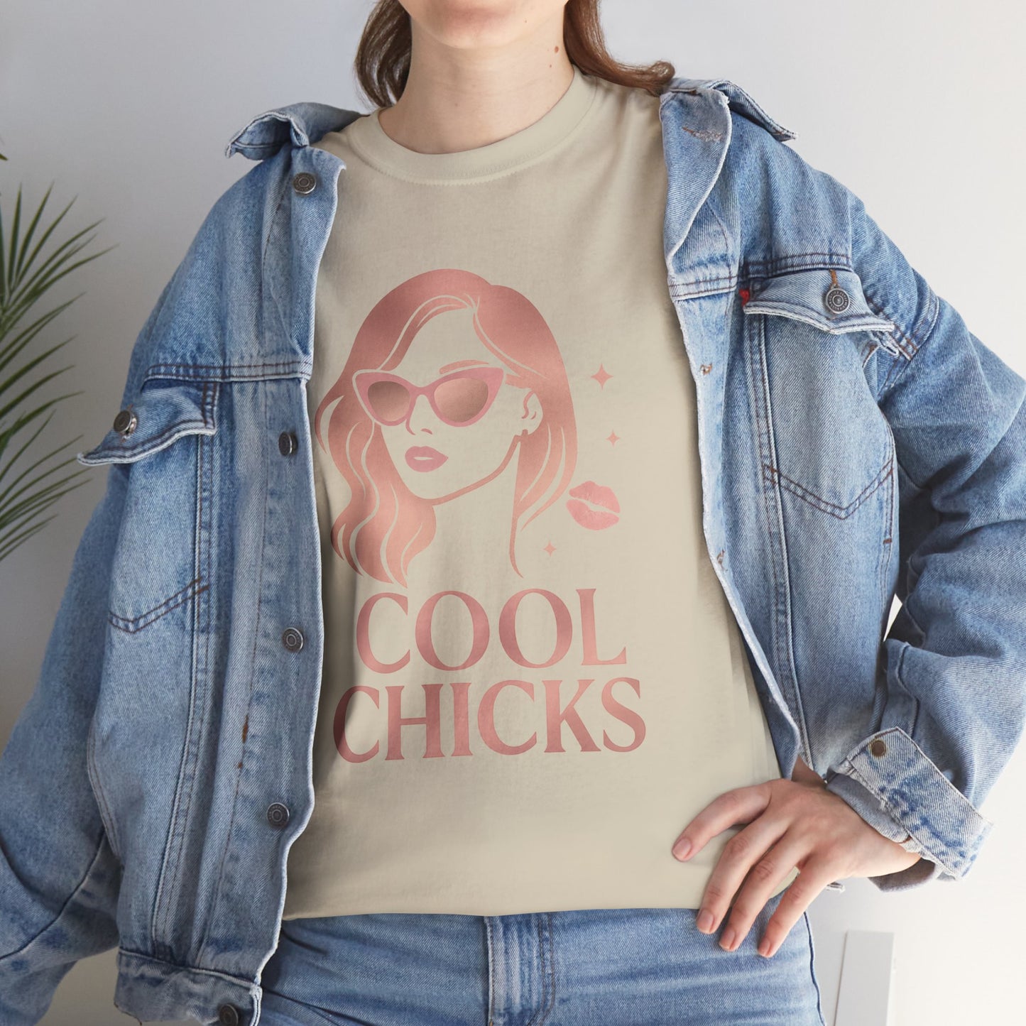 COOL CHICKS T-Shirt – Lässiger Vintage-Look mit Statement