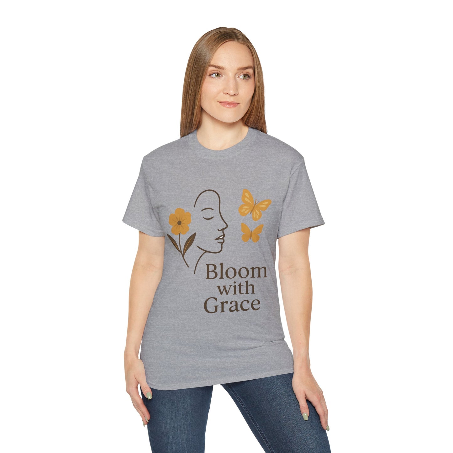 Bloom with Grace – Sanftes Vintage Damen T-Shirt mit Blumen & Schmetterlingen