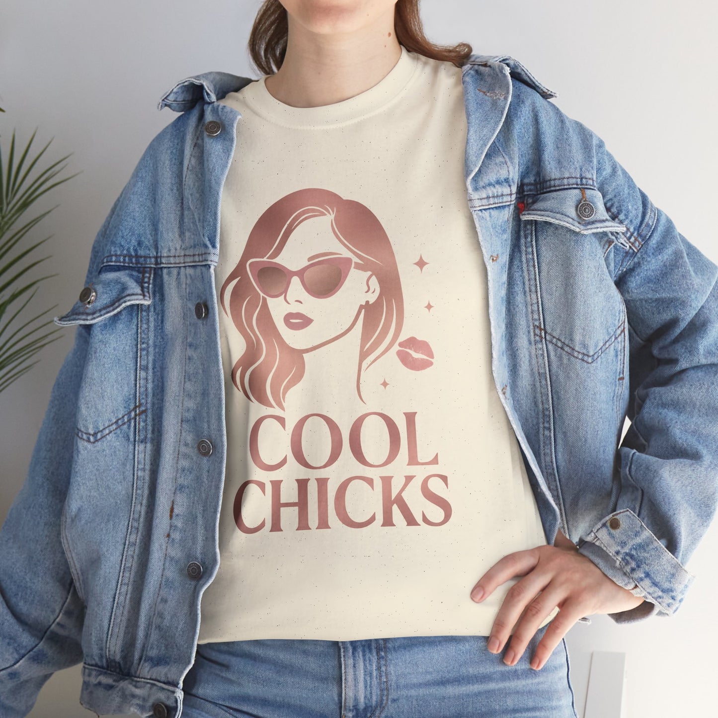 COOL CHICKS T-Shirt – Lässiger Vintage-Look mit Statement