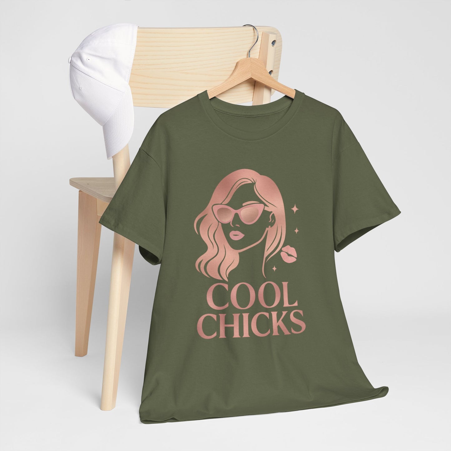 COOL CHICKS T-Shirt – Lässiger Vintage-Look mit Statement
