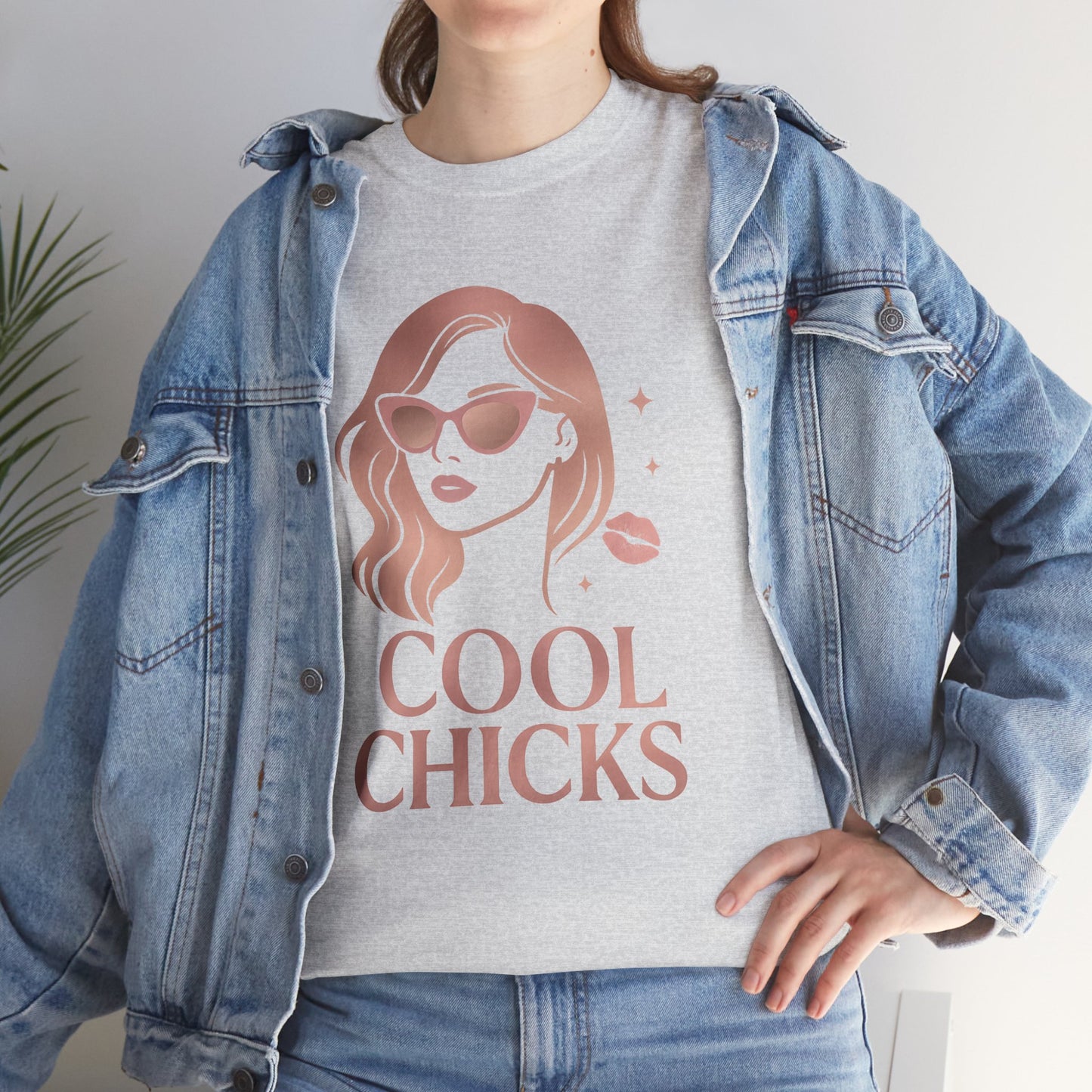 COOL CHICKS T-Shirt – Lässiger Vintage-Look mit Statement