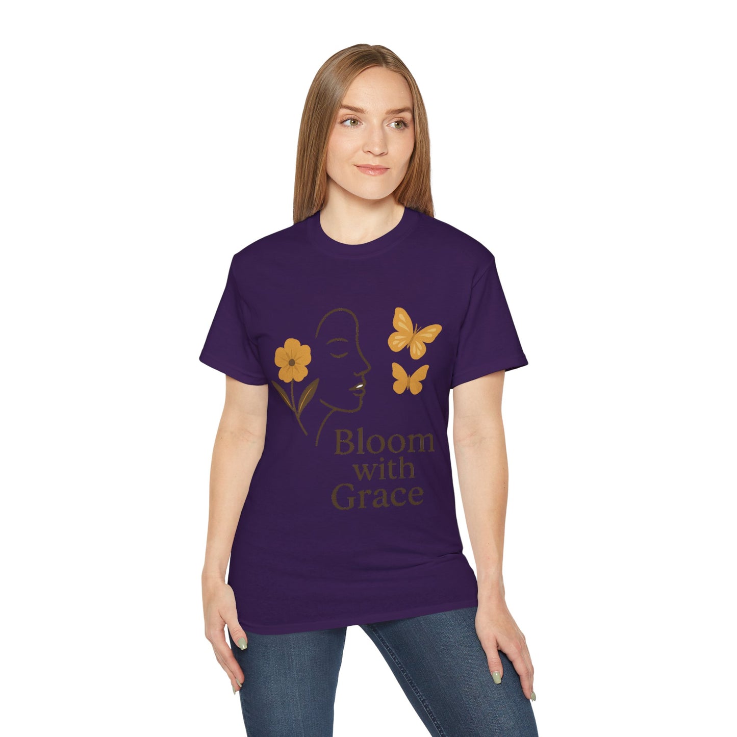 Bloom with Grace – Sanftes Vintage Damen T-Shirt mit Blumen & Schmetterlingen