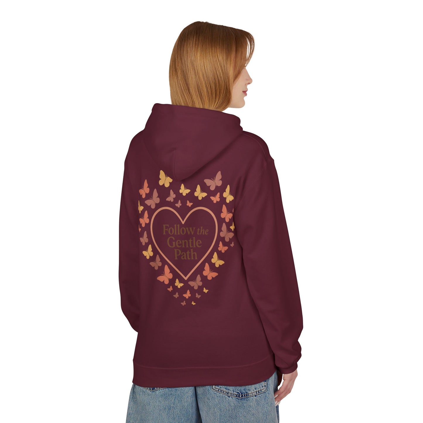 Follow the Gentle Path” – Weicher Hoodie mit Herz- und Schmetterlingsmotiv
